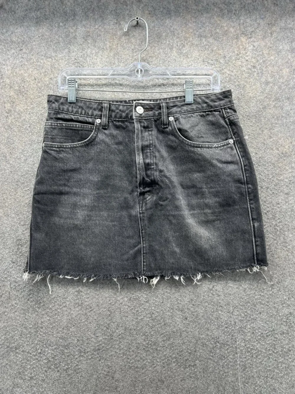 We The Free Skirt Womens 30 Gray Denim Mini Raw Frayed Hem Buckle Back Pockets